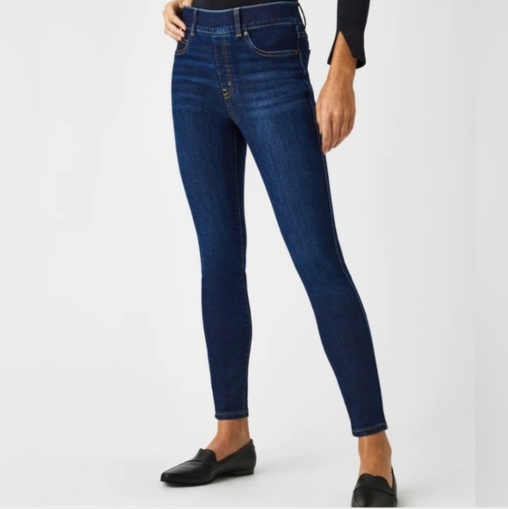 SPANX Women's Pull-On Skinny Jeans Jeggings Dark Blue Size Medium